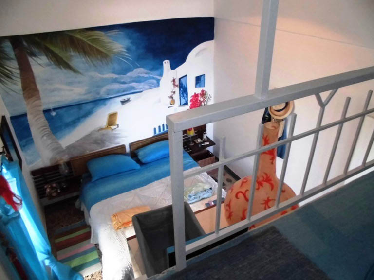 Single bed on mezzanine
